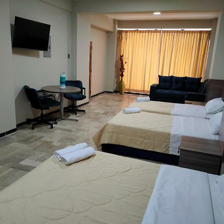 Oceanik Suites & Hotel Guayaquil Bagian luar foto