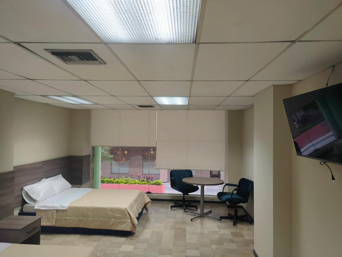 Oceanik Suites & Hotel Guayaquil Bagian luar foto