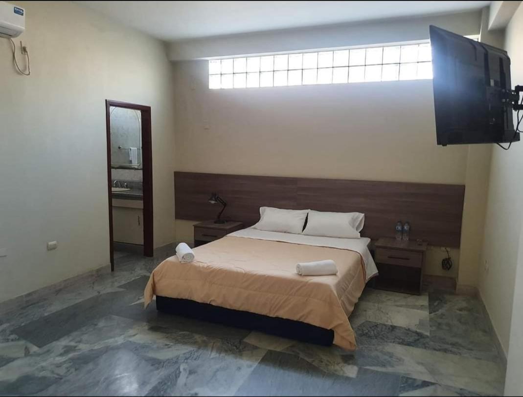 Oceanik Suites & Hotel Guayaquil Bagian luar foto